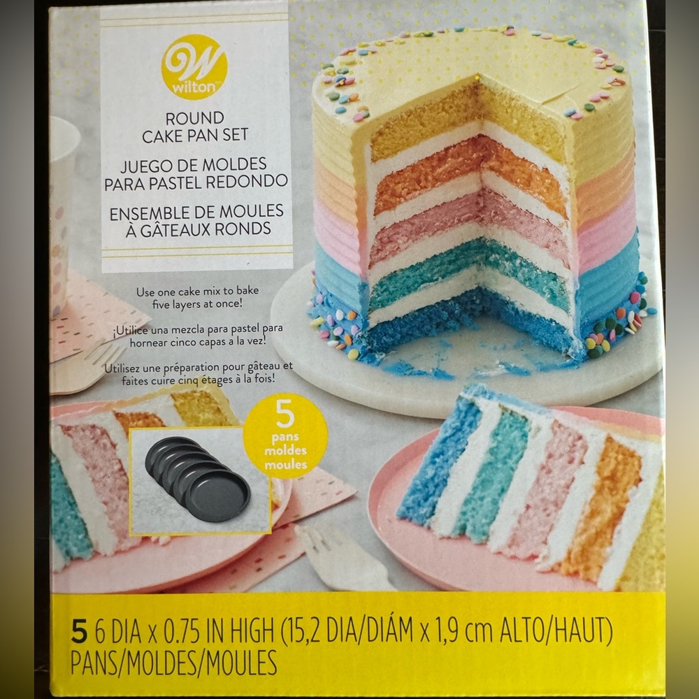 Wilton 6-inch Round Cake Pan Set, NIB, never used